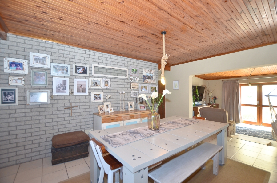 4 Bedroom Property for Sale in Yzerfontein Western Cape